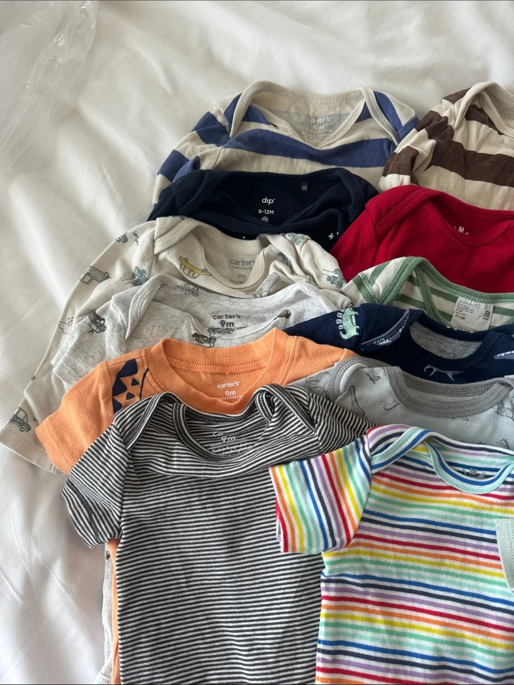 22 pieces Bundle Baby boy  Mixed Onesie 9 long sleeve 10 short  & Tee Bundle